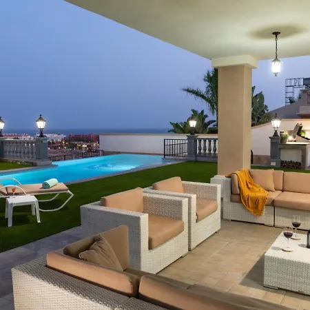 Wudas La Caleta Villa