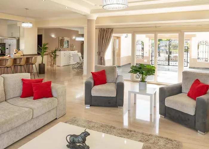 Wudas La Caleta Villa *