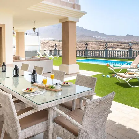 Semesterbostad Luxury Wudas - Heated Pool, Bbq & Golf Area Costa Adeje (Tenerife)