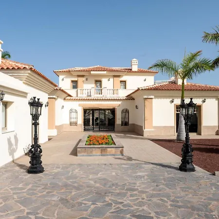 Villa Wudas La Caleta *