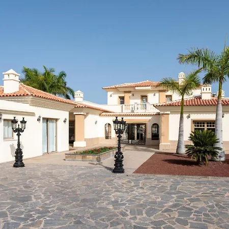 Luxury Wudas - Heated Pool, Bbq & Golf Area * 아데제