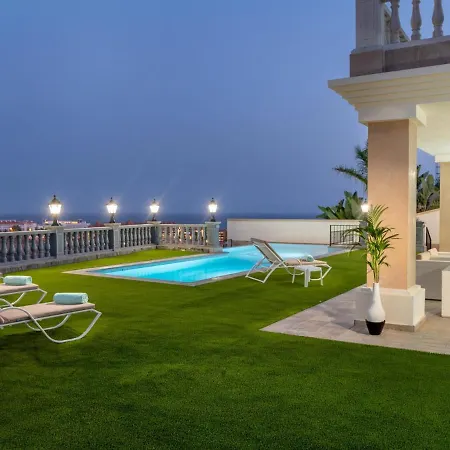 Luxury Wudas - Heated Pool, Bbq & Golf Area 펜션