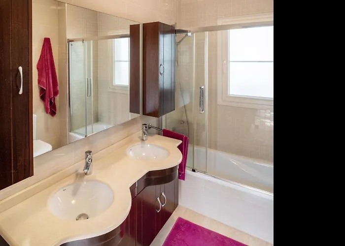 Wudas La Caleta Villa *