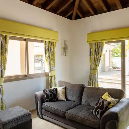 Willa Wudas La Caleta *