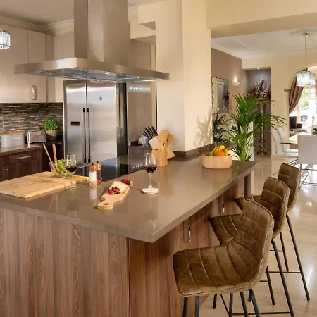 Wudas La Caleta Willa